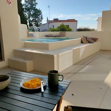 Esperanca Villa *