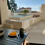 Esperanca Villa *